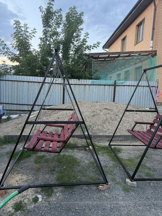 продам качели , цена 65000 тг!!