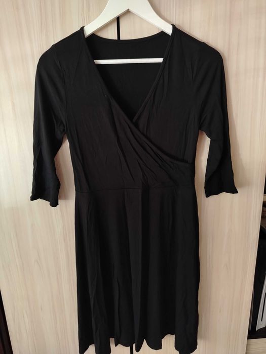 Рокля черна къса