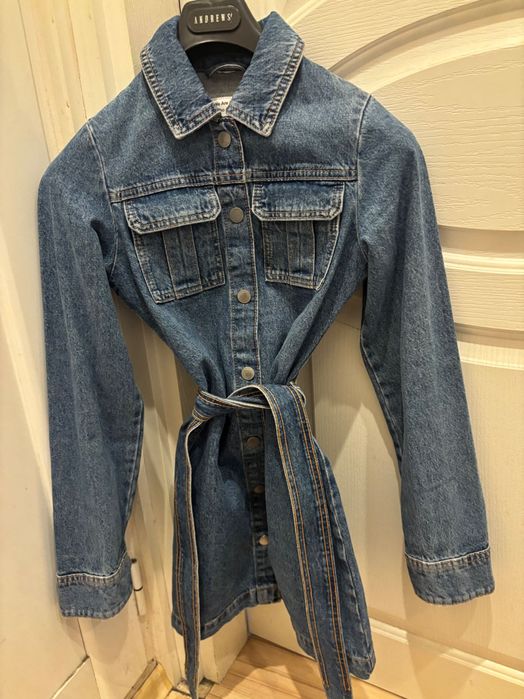 Дънкова рокля Stradivarius