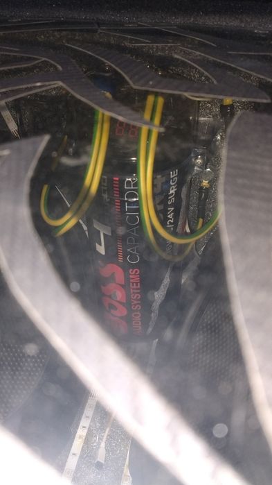 BASSBOX 2x130w 4 Farad + Усилвател