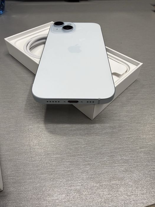Нов! Iphone 15 128gb 30 цикъла