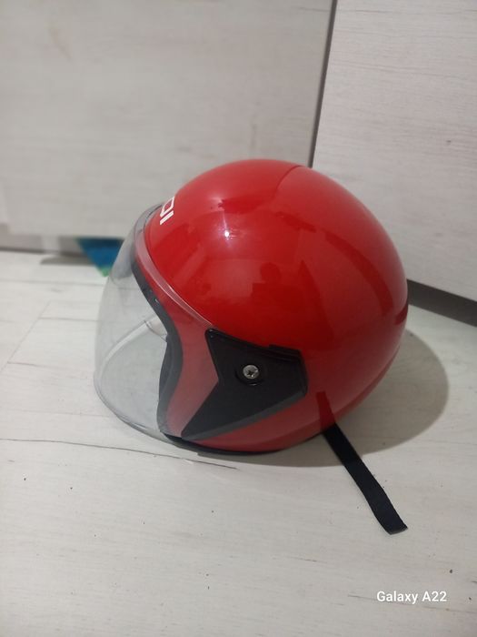 Продам  шлем для  мото