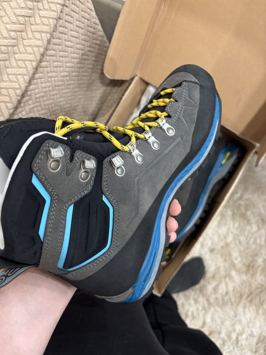 Продам обувь Asolo для гор