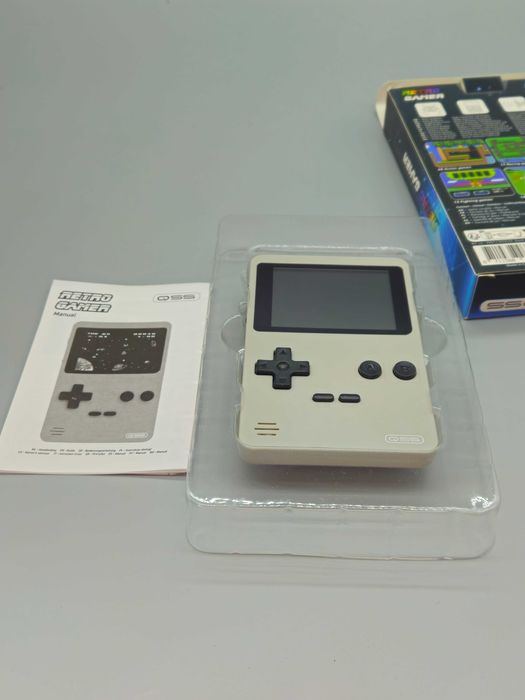 Ретро преносима конзола „Retro Gamer“ 240 вградени игри и 2.8" дисплей