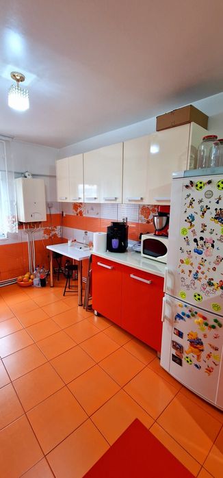 Vând apartament 2 camere