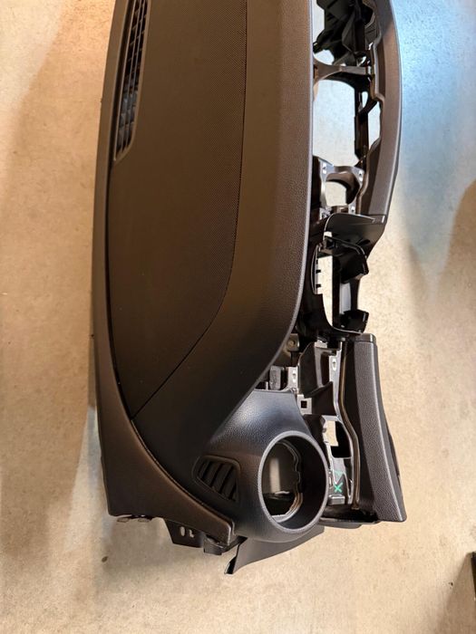 Plansa bord mercedes w213 e-class