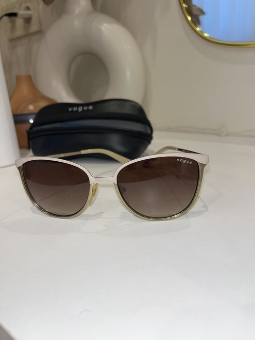 Дамски слънчеви очила vogue