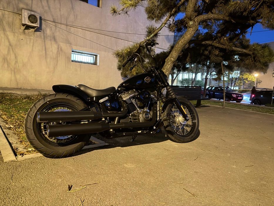 Harley Davidson Softail Street Bob 107 FXBB