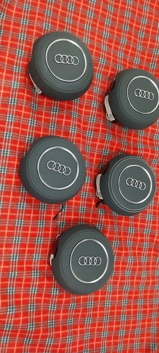 Vând airbag-uri rotunde pentru  Audi , A6 C7