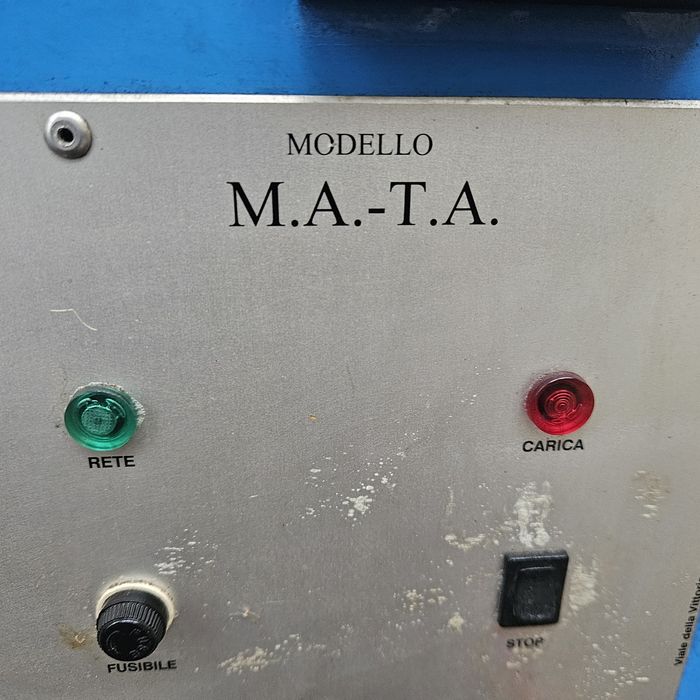 зарядно   24 волта,20 ампера