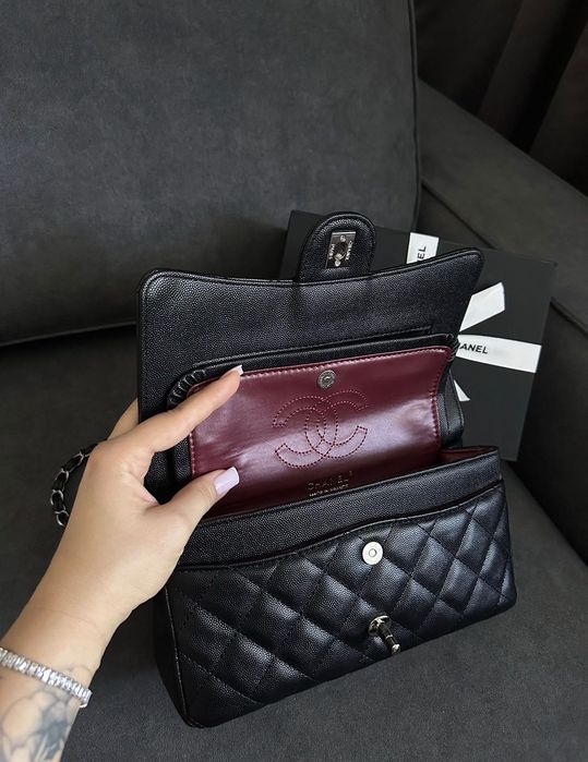 Кожена чанта Chanel Classic 2.55 Medium Double Flap