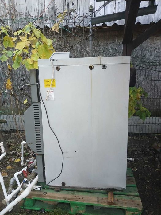 Vând centrală lemne VIGAS 40 KW