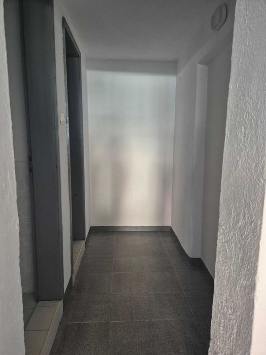 Дава се под наем Магазин в Варна, Център - 32 кв.м за 85000 € - Снимка #3