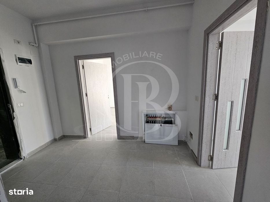 2 camere decomandat bloc boutique 7min STB Bratarii — fotografia 3