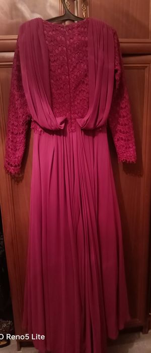 Вечерние платья продам не дорого