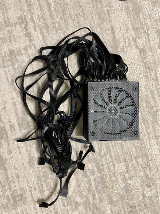 Блок питания AeroCool P7-650W Platinum