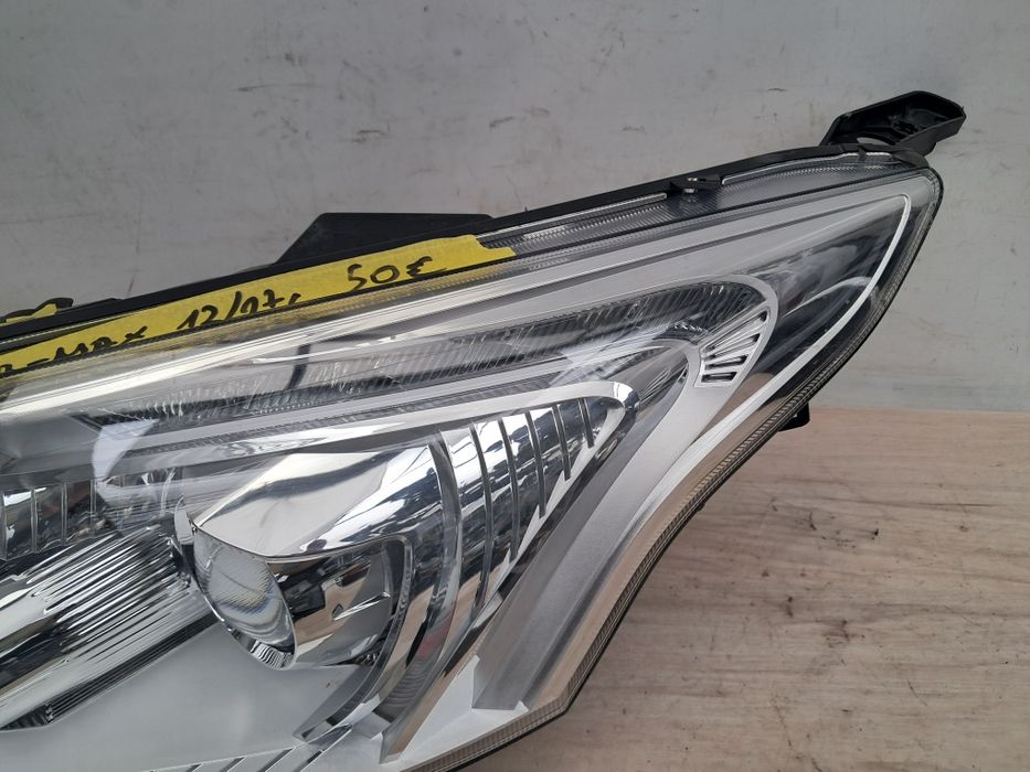 Фар  Ford B Max 2012/2018г