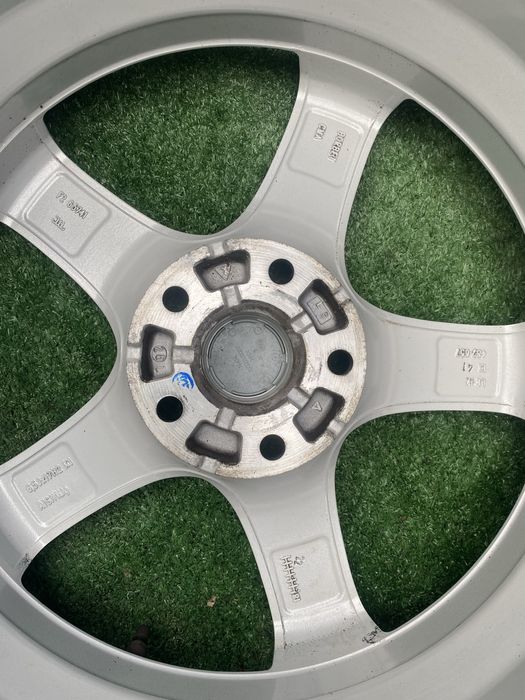 Set jante aliaj OE Borbet 5X112 R17compatibile VW Skoda Seat