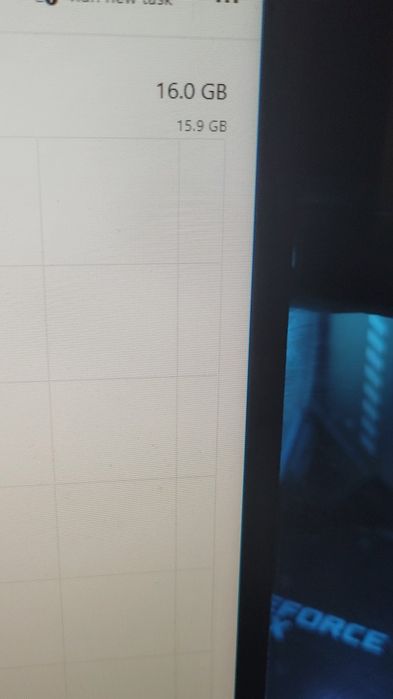 Gaming компютър + монитор