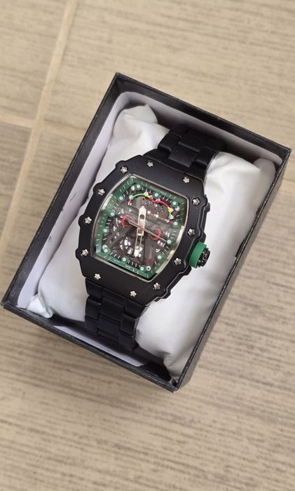 Чисто Нови Луксозни Часовници Rolex, Hublot, Patek Philippe, Audemars Piguet, AP, Richard Mille, RM, Breitling