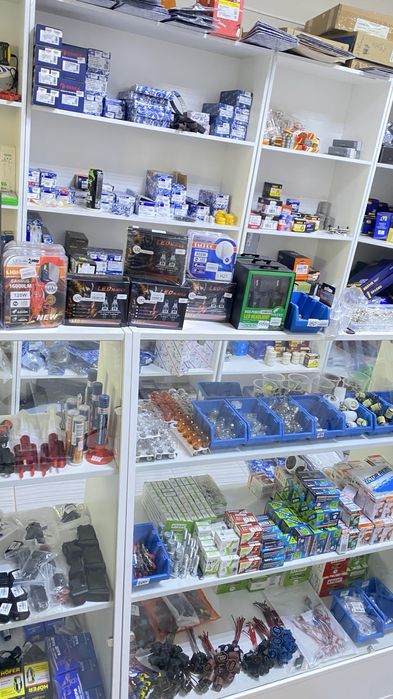 Продам автозапчасить магазин