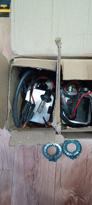 Линзы биксенон ..