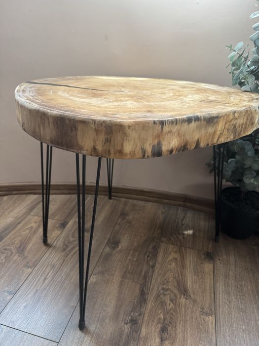 Уникална холна маса - масивно дърво