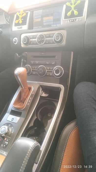 Range Rover sotiladi Qirğizistondan olinga rastamojka qilinmagan