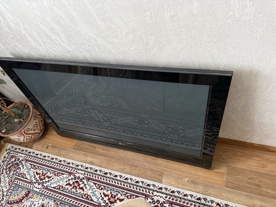 Телевизор LG телевизор