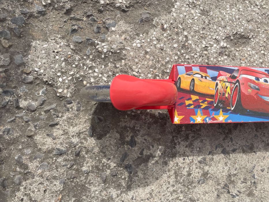 MONDO Тротинетка с 2 колела CARS 3