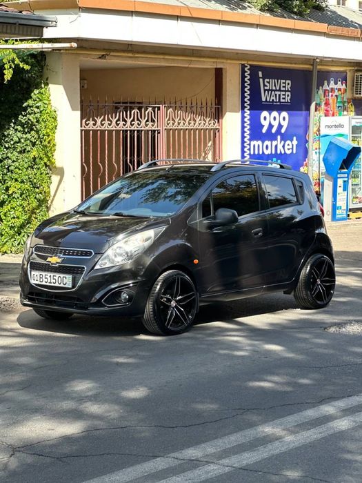 Spark avtamat sotiladi