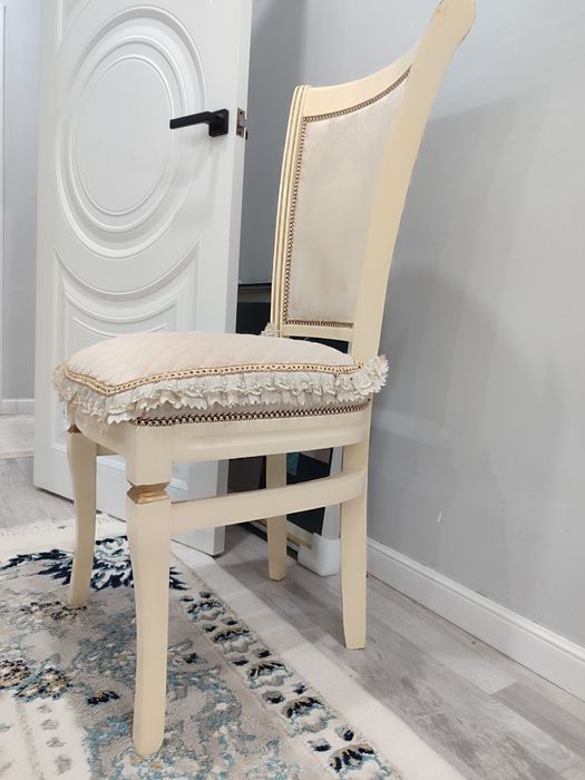 Гостиный. Стулья