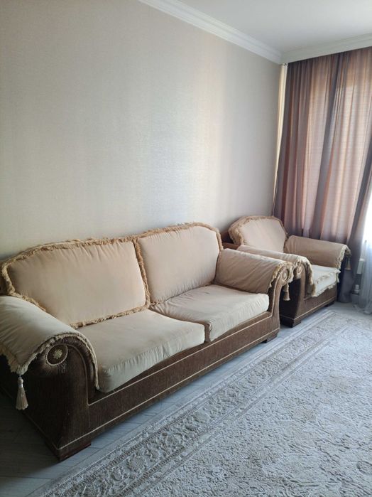 Продам Мягкий уголок премиальной мебели 3+1+1