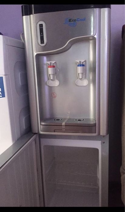 напольный кулер для воды