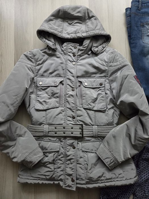 Geaca+blugi +o bluza marime M