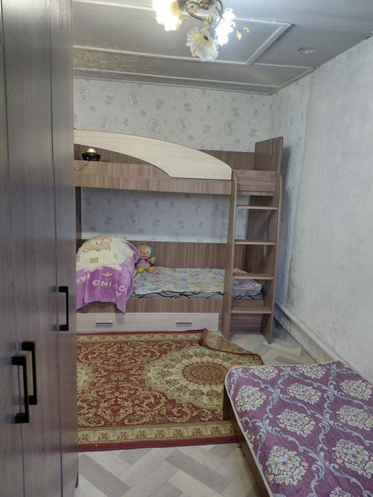 Продам дом на Мурате за магазином саида