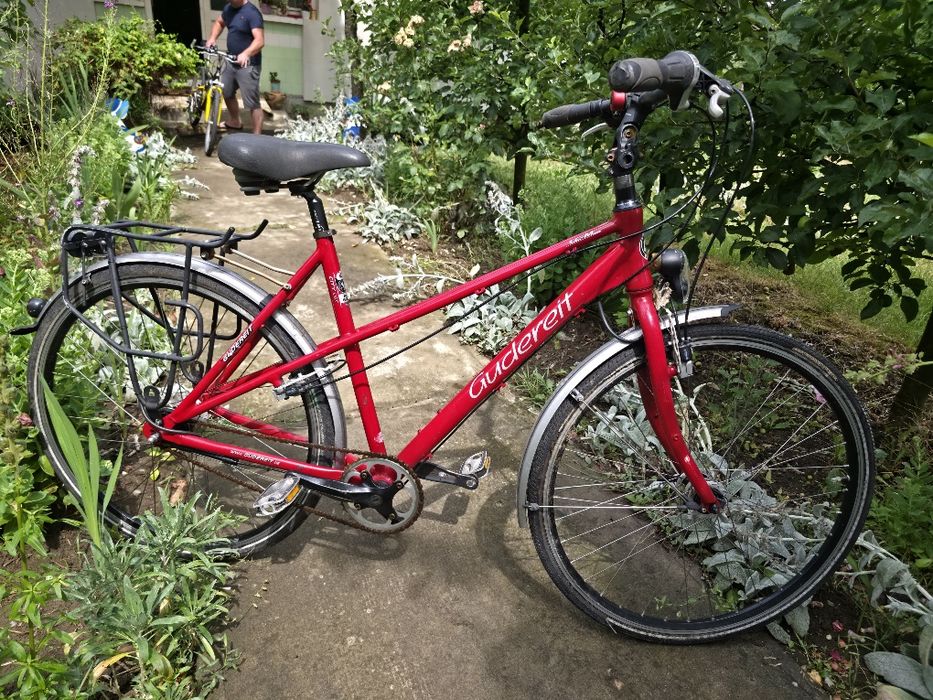Vând multe biciclete