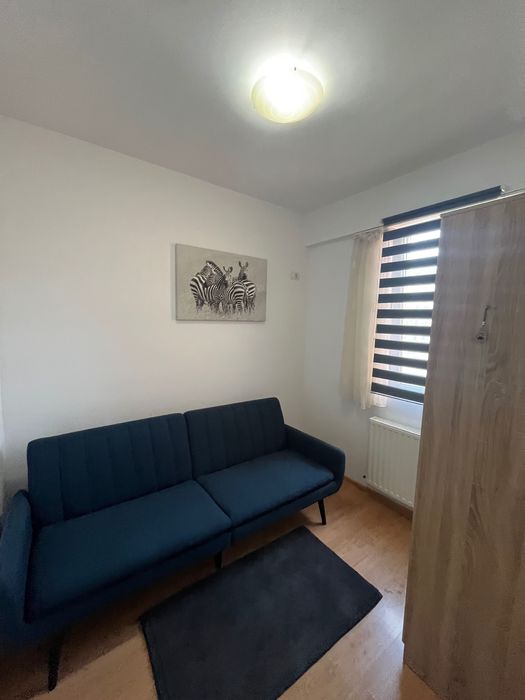 Propietar Închiriez garsonieră dublă în Militari Residence