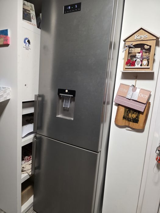 Frigider beko defect