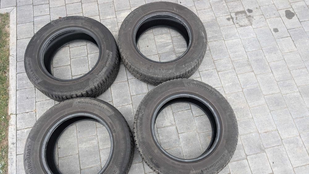 Vând 2 cauciucuri de iarna Continental Winter Contact 850P 215 65 R16