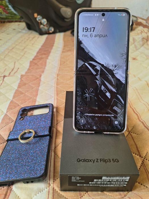 Samsung Galaxy Z Flip 3