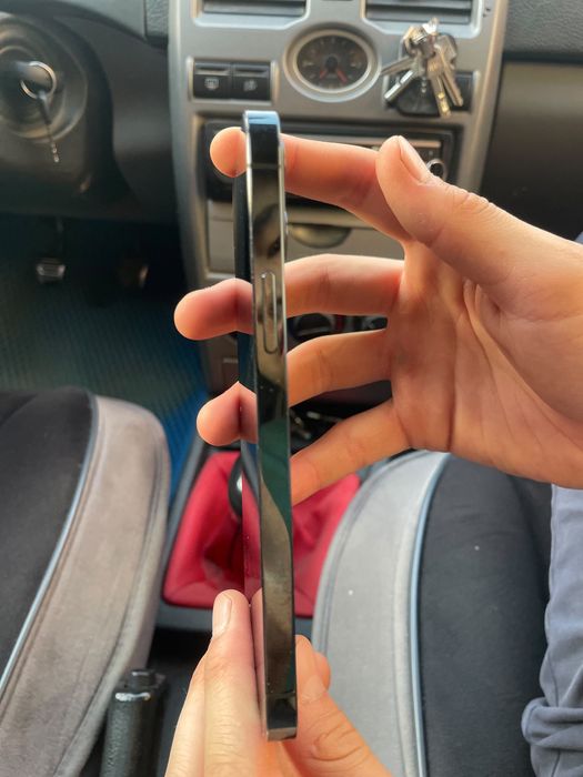 Iphone 12 pro.