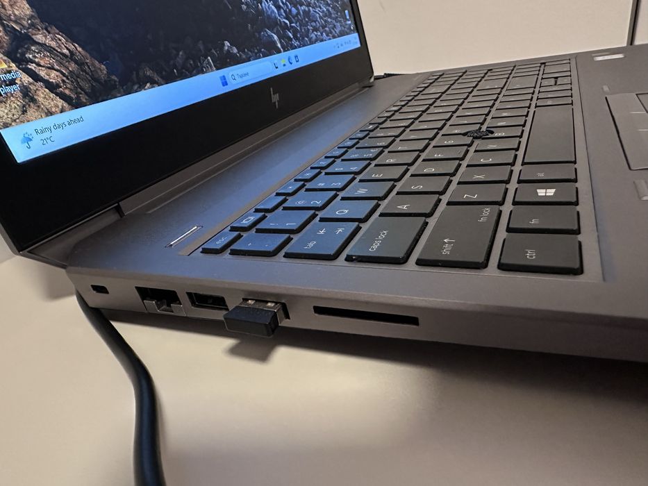 HP ZBook 15 G5 | i7-8850H | 32GB RAM | 1TB SSD | Quadro P2000 4GB | Win11 Pro