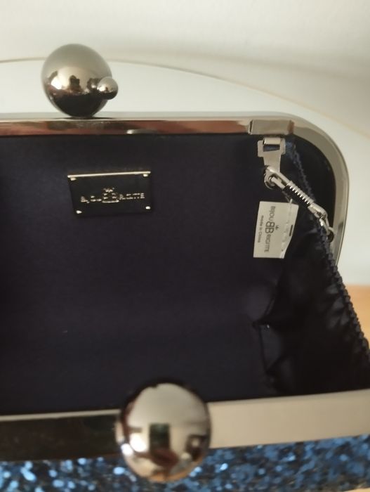 Дамска- чантичка.