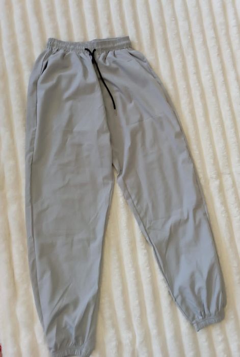 Продам подростковые вещи