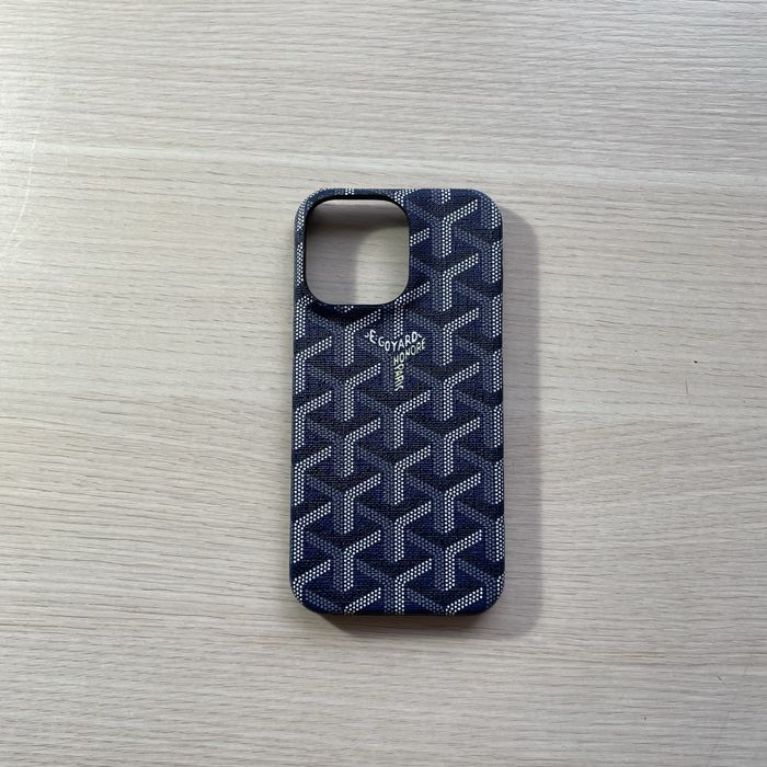 Чехлы для айфонов