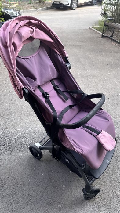 Коляска прогулочная