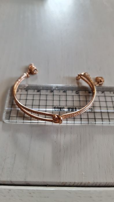 Swarovski гривна