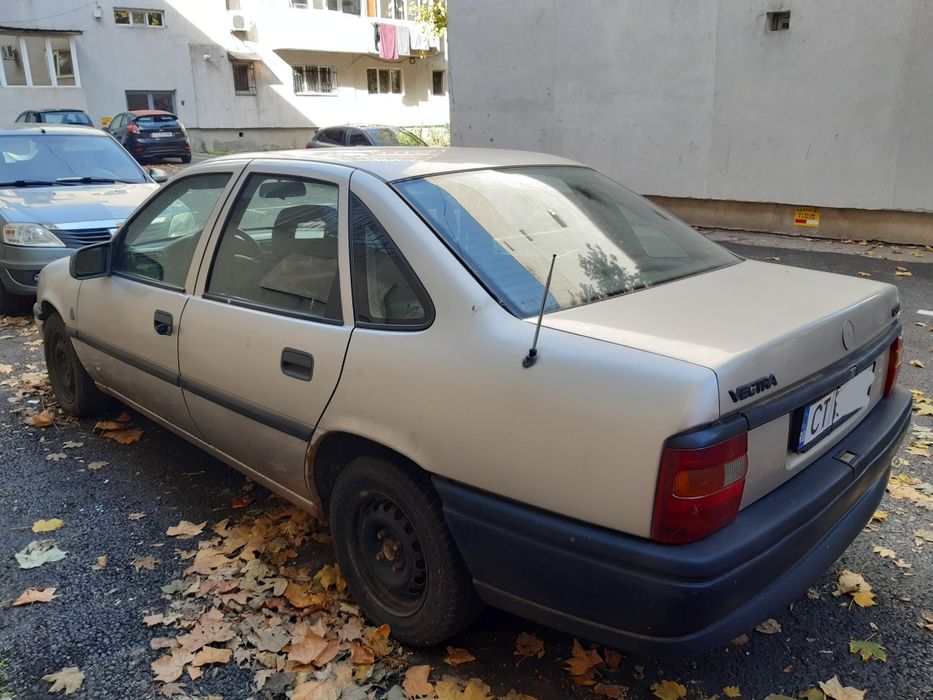 Opel Vectra 1,6 benzină + GPL recomandat  pentru programul RABLA

Vând Opel Vectra 1,6 benzină și GPL, fabricație 06.1994. Autoturismul se prezintă în