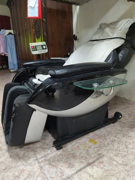 Массажное кресло